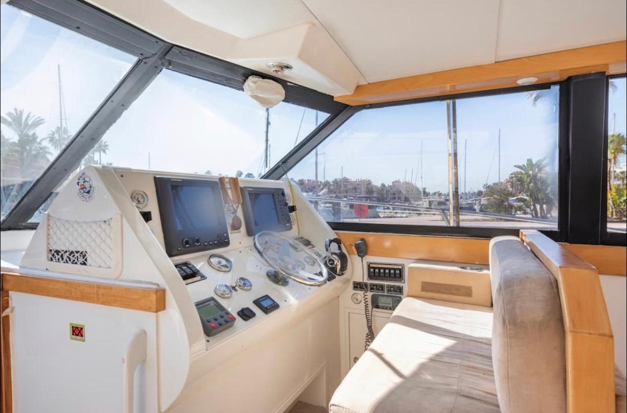 Barco Americano Sotogrande ตอร์เรกวาเดียโร ภายนอก รูปภาพ