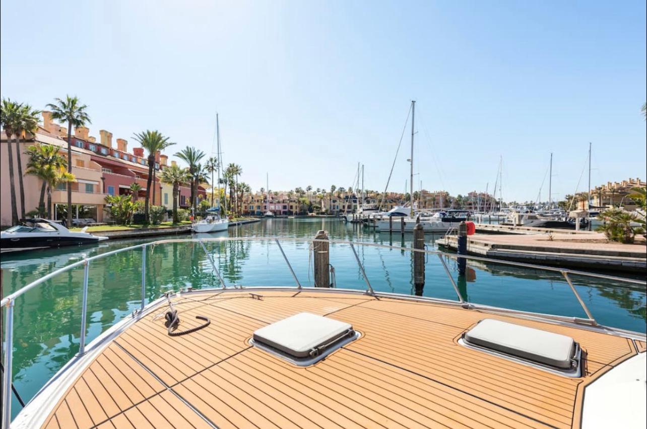 Barco Americano Sotogrande ตอร์เรกวาเดียโร ภายนอก รูปภาพ